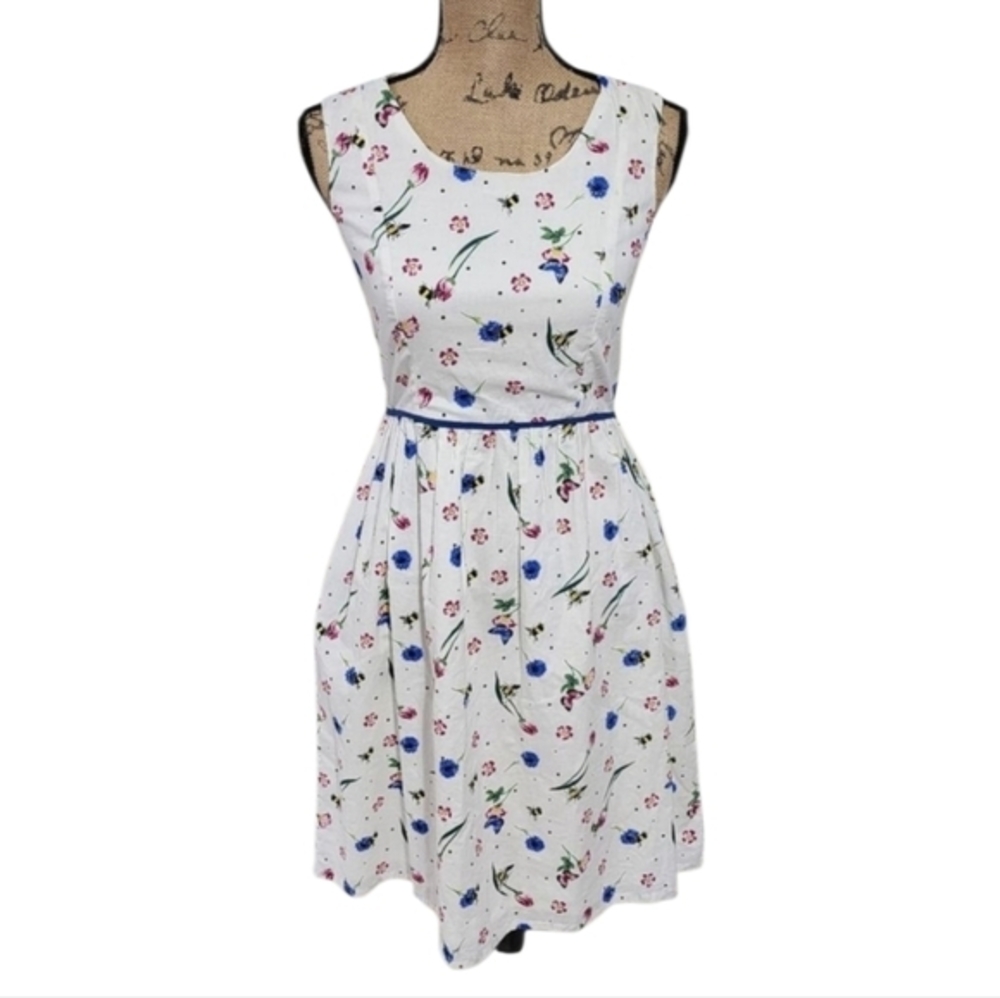 Yumi 40s 50s vintage vibes floral‎ bumblebee razorback midi dress size 4 new!!!